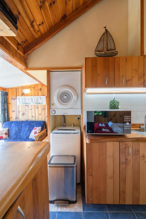 Supacute Character Cottage, Wifi, Sky Tv, Spa Bath, Spa Bath, Dble Kayak And Possibly A Car! Palm Beach Ngoại thất bức ảnh